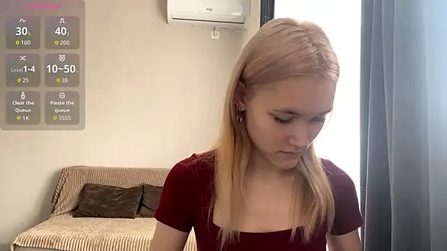 Snapshot of TwinedPeril chatting on 28, 10, 2025 TwinedPeril online show from 28, 10, 2025