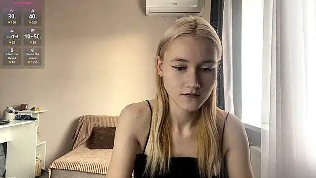 Snapshot of TwinedPeril chatting on 31, 10, 2025 TwinedPeril online show from 31, 10, 2025