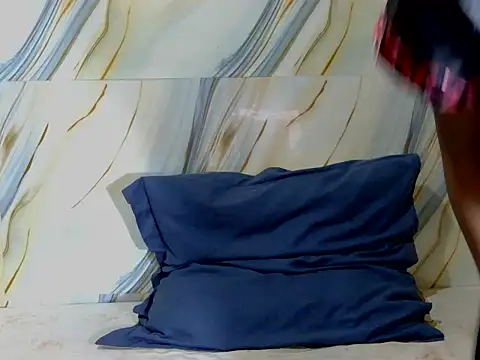 Snapshot of best_frnd chatting on 4, 11, 2025 best frnd online show from 4, 11, 2025