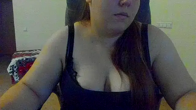 Snapshot of Liza-Mendez chatting on 8, 10, 2025 Liza-Mendez online show from 8, 10, 2025