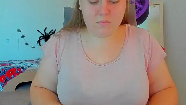 Snapshot of Liza-Mendez chatting on 2, 11, 2025 Liza-Mendez online show from 2, 11, 2025