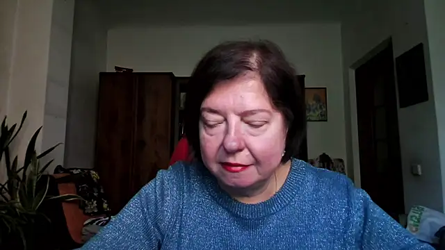 Snapshot of Violet_Pulse chatting on 2, 10, 2025 Violet Pulse online show from 2, 10, 2025