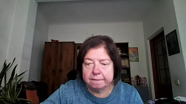 Snapshot of Violet_Pulse chatting on 13, 10, 2025 Violet Pulse online show from 13, 10, 2025