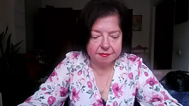 Snapshot of Violet_Pulse chatting on 18, 10, 2025 Violet Pulse online show from 18, 10, 2025