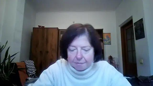 Snapshot of Violet_Pulse chatting on 27, 10, 2025 Violet Pulse online show from 27, 10, 2025