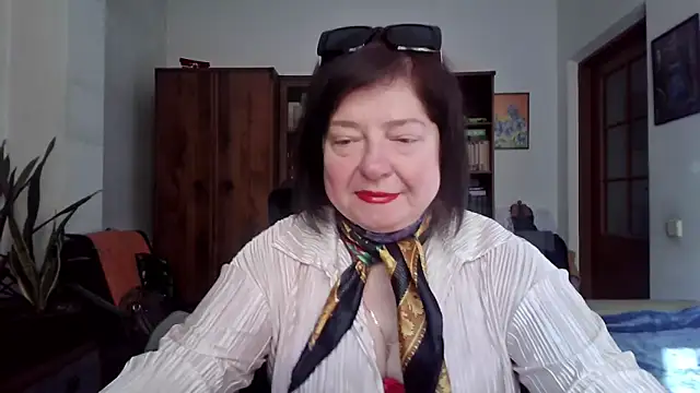 Snapshot of Violet_Pulse chatting on 5, 3, 2026 Violet Pulse online show from 5, 3, 2026