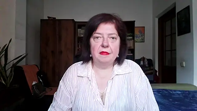 Snapshot of Violet_Pulse chatting on 7, 4, 2026 Violet Pulse online show from 7, 4, 2026