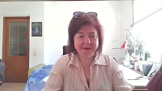 Snapshot of Violet_Pulse chatting on 20, 4, 2026 Violet Pulse online show from 20, 4, 2026