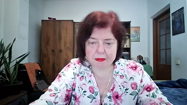 Snapshot of Violet_Pulse chatting on 11, 5, 2026 Violet Pulse online show from 11, 5, 2026