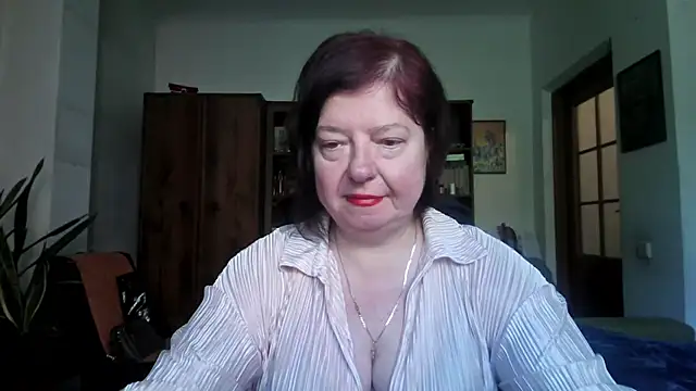 Snapshot of Violet_Pulse chatting on 16, 5, 2026 Violet Pulse online show from 16, 5, 2026