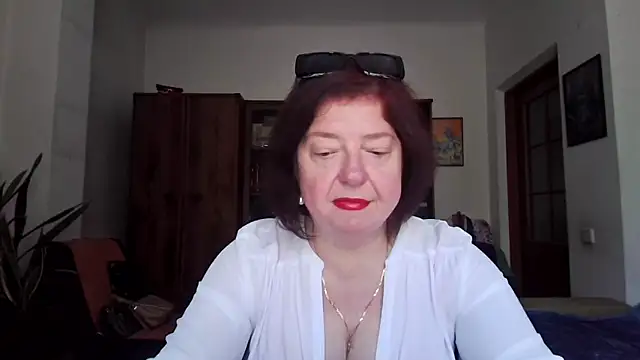 Snapshot of Violet_Pulse chatting on 22, 5, 2026 Violet Pulse online show from 22, 5, 2026