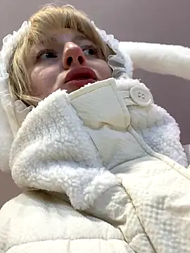 Snapshot of RonnieKiss chatting on 29, 9, 2025 RonnieKiss online show from 29, 9, 2025