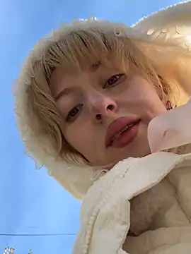 Snapshot of RonnieKiss chatting on 1, 10, 2025 RonnieKiss online show from 1, 10, 2025