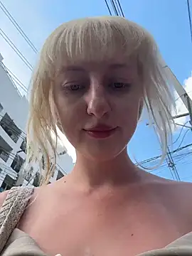 Snapshot of RonnieKiss chatting on 6, 1, 2026 RonnieKiss online show from 6, 1, 2026