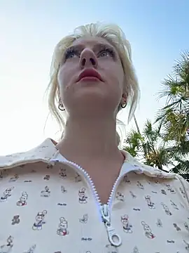 Snapshot of RonnieKiss chatting on 24, 2, 2026 RonnieKiss online show from 24, 2, 2026