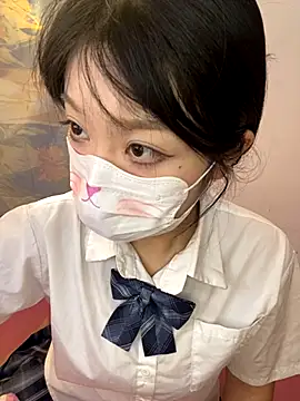 Snapshot of AZ37866 chatting on 4, 10, 2025 AZ37866 online show from 4, 10, 2025