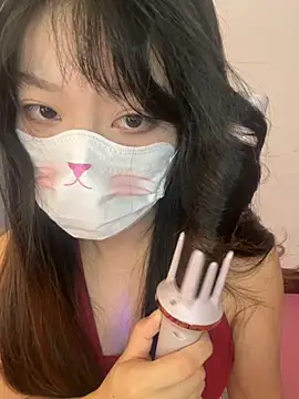 Snapshot of AZ37866 chatting on 6, 10, 2025 AZ37866 online show from 6, 10, 2025