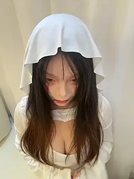 Snapshot of AZ37866 chatting on 31, 10, 2025 AZ37866 online show from 31, 10, 2025