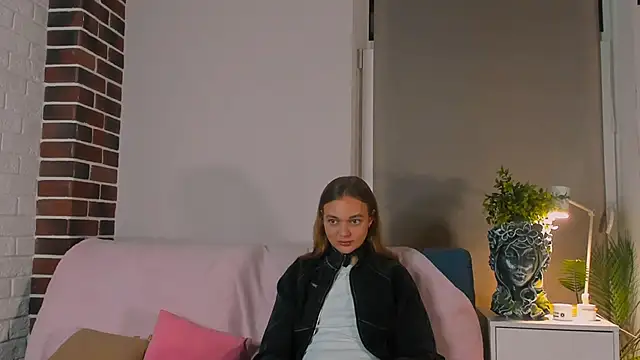 Snapshot of MarryLuz chatting on 29, 9, 2025 MarryLuz online show from 29, 9, 2025