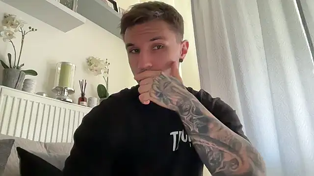 Larsskeet online show from 18, 10, 2025