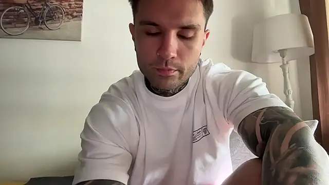 Larsskeet online show from 21, 10, 2025