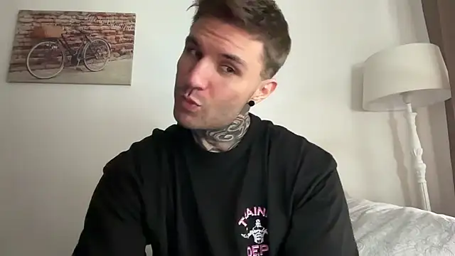 Larsskeet online show from 23, 10, 2025