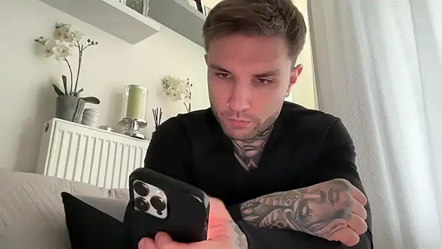 Larsskeet online show from 25, 10, 2025