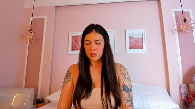 Snapshot of Sarah_Reidd chatting on 3, 10, 2025 Sarah Reidd online show from 3, 10, 2025