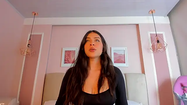 Snapshot of Sarah_Reidd chatting on 30, 10, 2025 Sarah Reidd online show from 30, 10, 2025