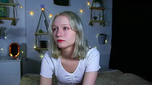 Snapshot of ArcticaRyder chatting on 10, 10, 2025 ArcticaRyder online show from 10, 10, 2025