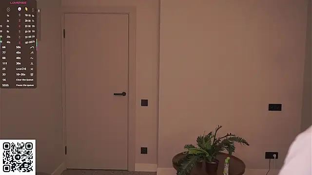 Snapshot of AdrianaCoenen chatting on 20, 10, 2025 AdrianaCoenen online show from 20, 10, 2025