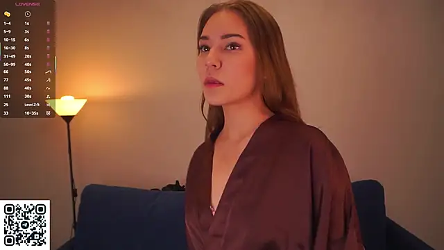 Snapshot of AdrianaCoenen chatting on 1, 11, 2025 AdrianaCoenen online show from 1, 11, 2025