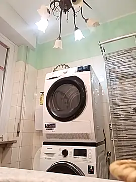 Snapshot of sayeaprayer65 chatting on 23, 10, 2025 sayeaprayer65 online show from 23, 10, 2025