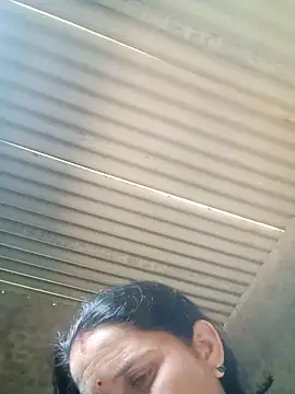 Snapshot of M-Kajal456 chatting on 17, 10, 2025 M-Kajal456 online show from 17, 10, 2025