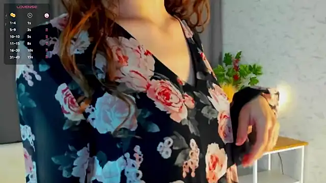 DelilahConsalvo online show from 2, 10, 2025