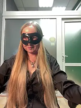 B i r d i e online show from 5, 11, 2025