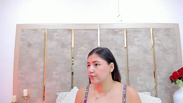 AnyaSosa  online show from 4, 10, 2025