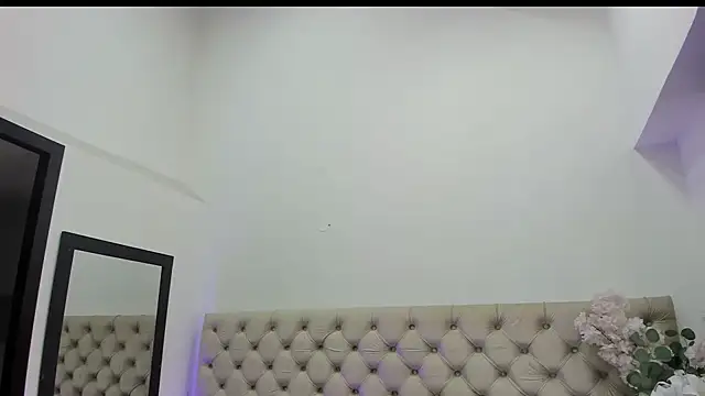 AnyaSosa  online show from 16, 10, 2025