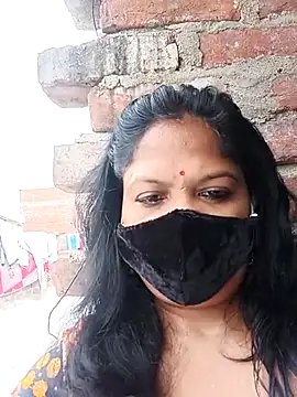 Snapshot of Mona_darling21 chatting on 27, 9, 2025 Mona darling21 online show from 27, 9, 2025