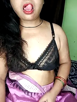 Snapshot of Mona_darling21 chatting on 1, 10, 2025 Mona darling21 online show from 1, 10, 2025