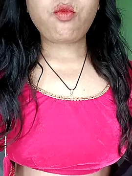 Snapshot of Mona_darling21 chatting on 6, 10, 2025 Mona darling21 online show from 6, 10, 2025