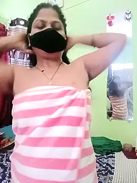 Snapshot of Mona_darling21 chatting on 19, 10, 2025 Mona darling21 online show from 19, 10, 2025