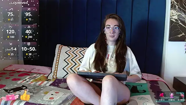 Snapshot of Violet_wish chatting on 20, 9, 2025 Violet wish online show from 20, 9, 2025