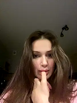 Snapshot of SoShyEmmyyy chatting on 23, 9, 2025 SoShyEmmyyy online show from 23, 9, 2025