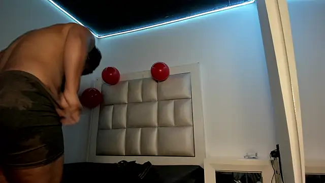 Snapshot of peyton__wat chatting on 23, 4, 2026 peyton wat online show from 23, 4, 2026