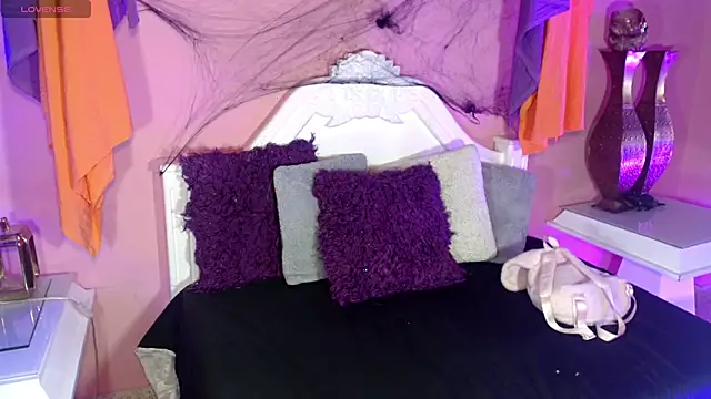 Snapshot of _IsabellaRousse chatting on 1, 11, 2025 IsabellaRousse online show from 1, 11, 2025