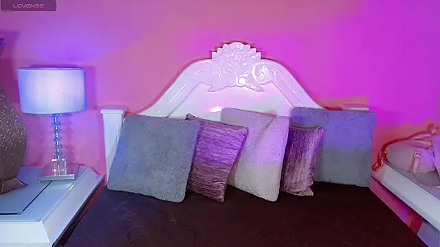 Snapshot of _IsabellaRousse chatting on 27, 11, 2025 IsabellaRousse online show from 27, 11, 2025