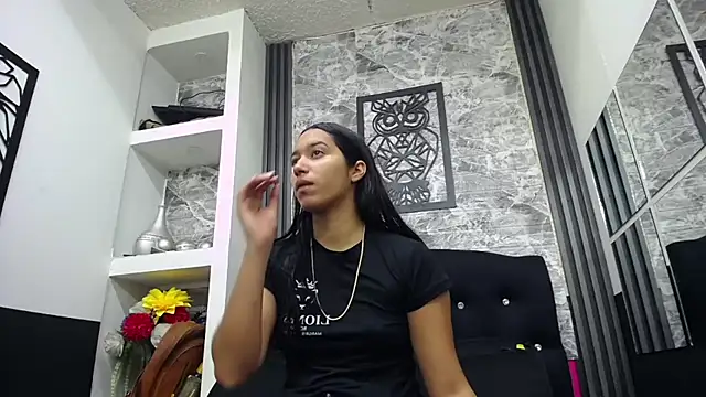 Snapshot of Lil_Rose2006 chatting on 1, 10, 2025 Lil Rose2006 online show from 1, 10, 2025