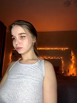 MyLolaSky online show from 11, 10, 2025