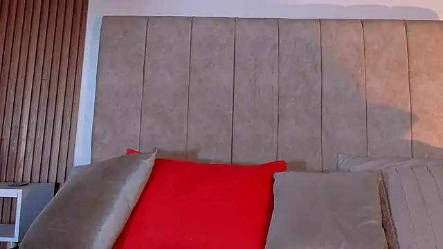 Snapshot of Lauraa_saenz11 chatting on 26, 9, 2025 Lauraa saenz11 online show from 26, 9, 2025